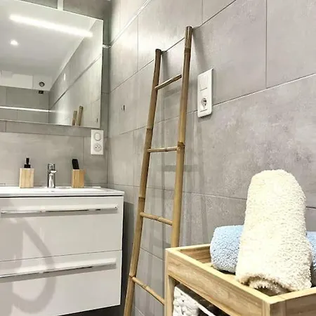 2 Pieces Coeur De Bastia Апартаменты *