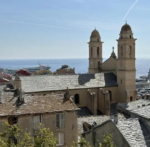 Appartement 2 Pieces Coeur De Bastia